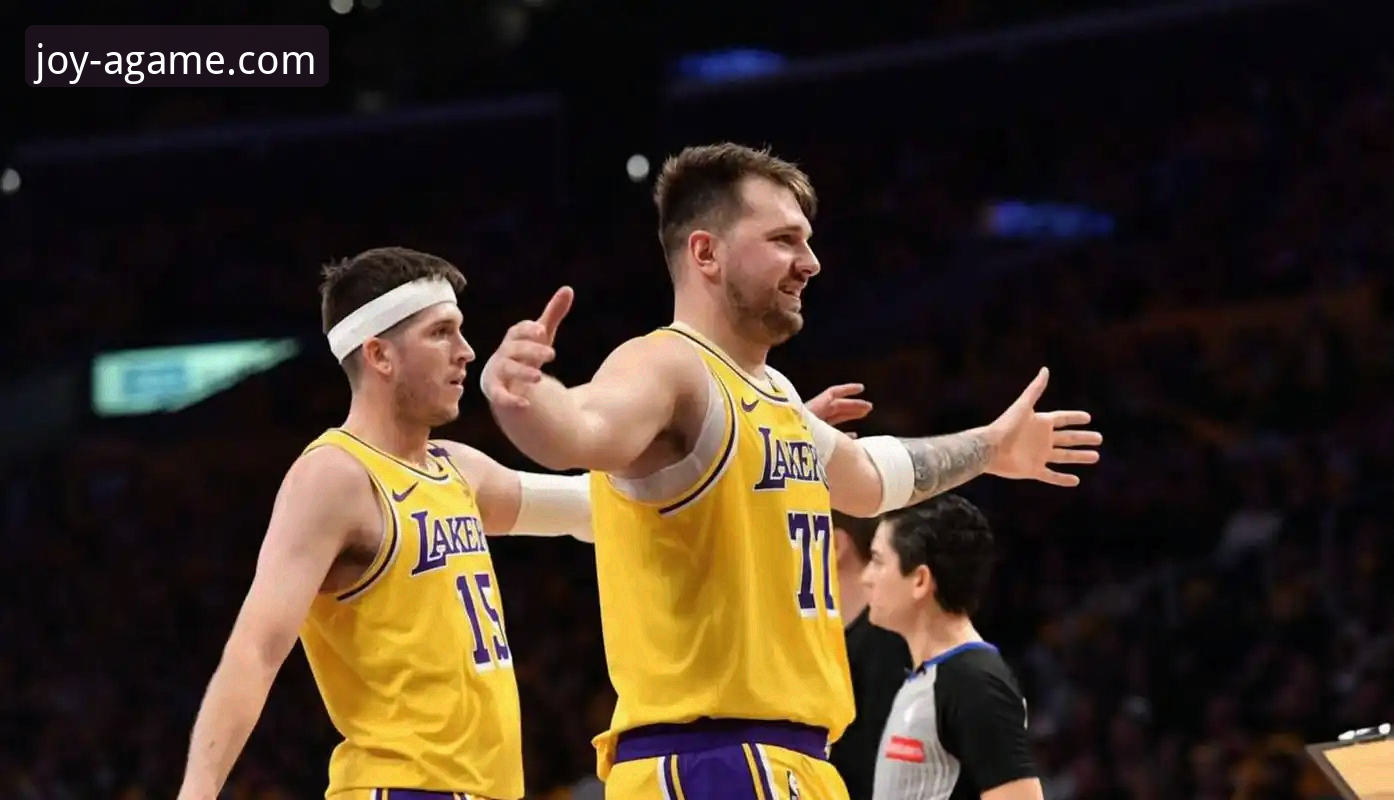 揭秘湖人137-130力克步行者：东契奇43分背后的战术博弈与观赛新体验